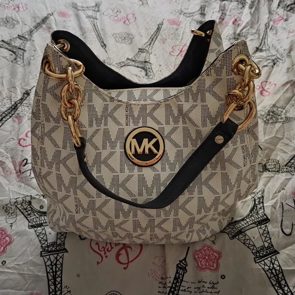 Michael Kors Women's Bag - Picture 2 of 16